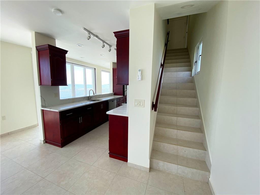 Pitts Lagoon - Residential