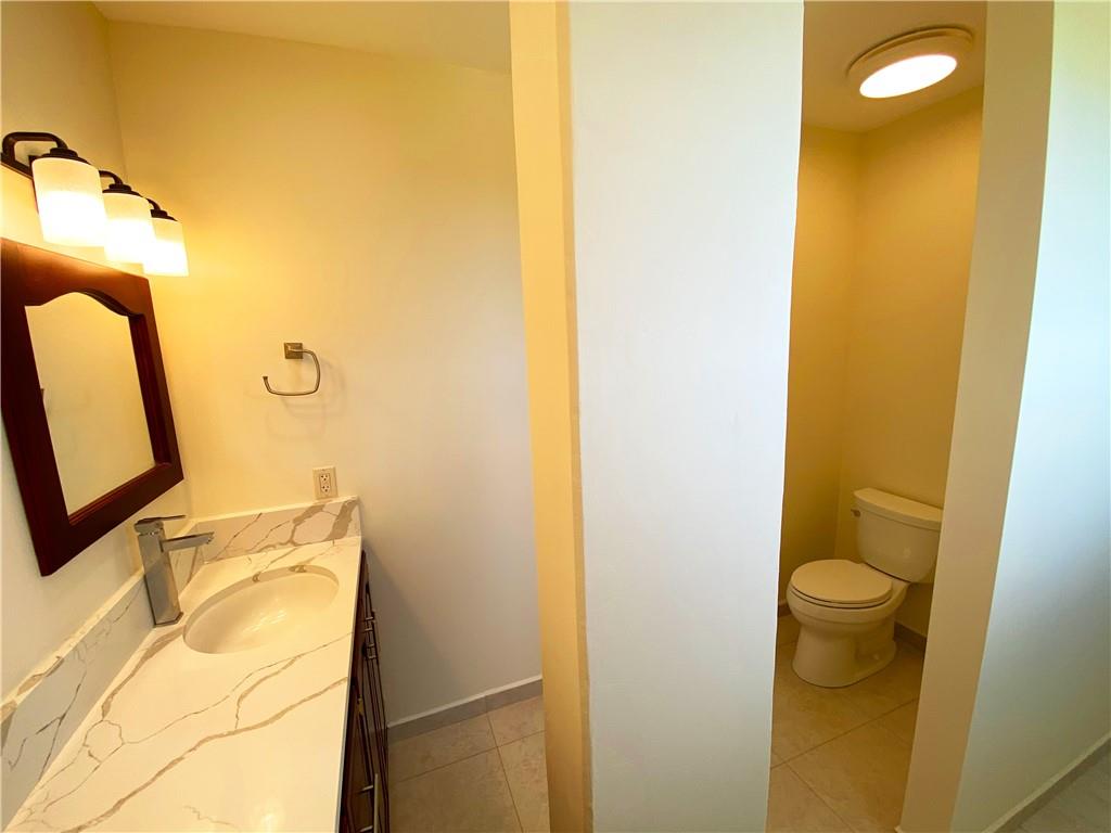 Pitts Lagoon - Residential