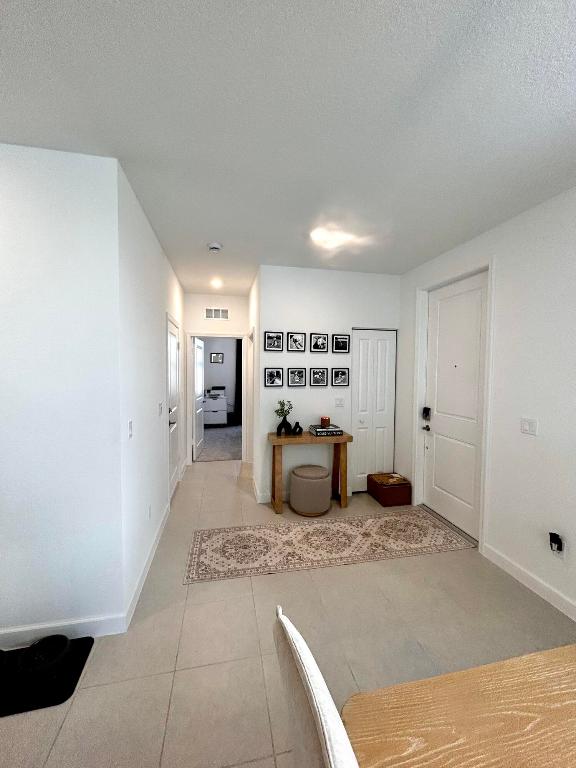 VERANDA PLAT NO. 9 - Residential Lease