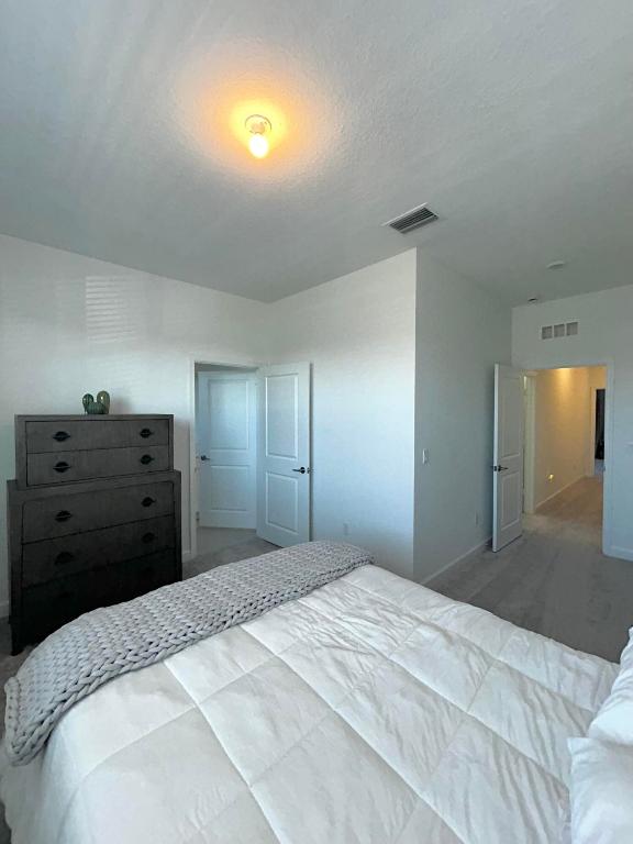 VERANDA PLAT NO. 9 - Residential Lease