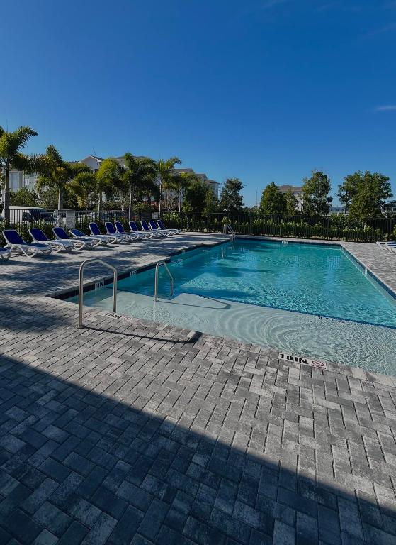 VERANDA PLAT NO. 9 - Residential Lease