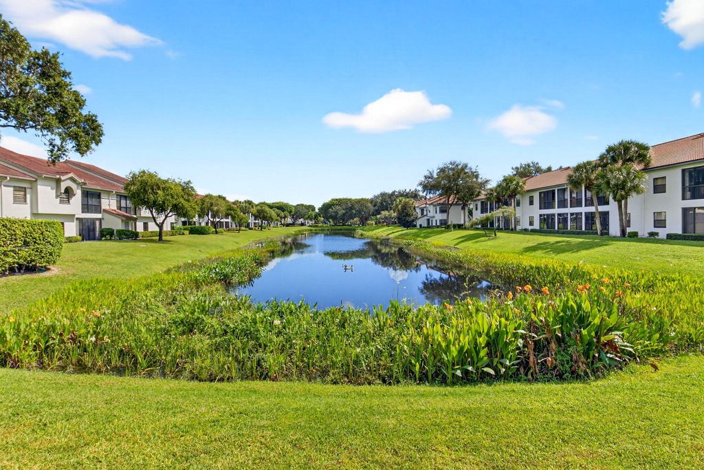 Photo of 5275 Europa Drive #H, Boynton Beach, FL 33437 (MLS # R11135213)