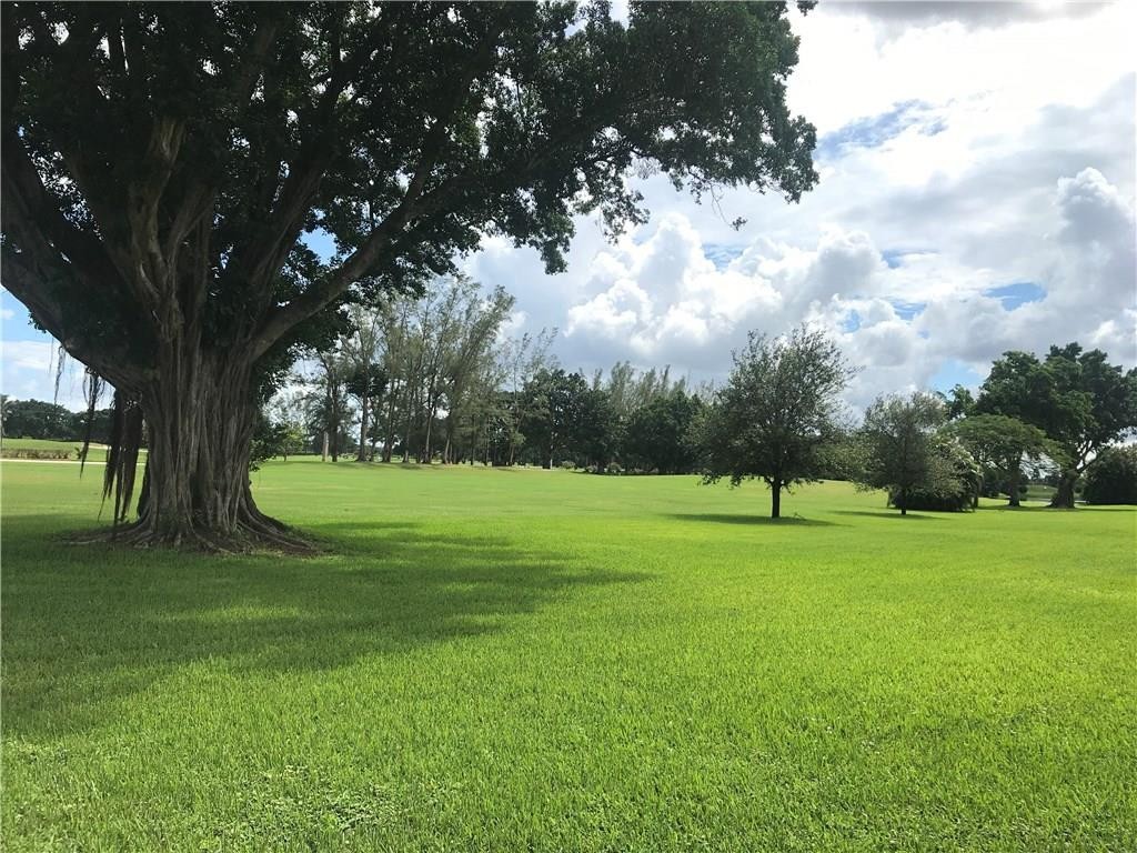 Hollybrook Golf & Tennis - Residential