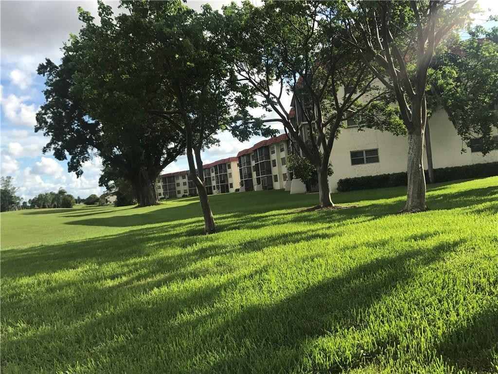 Hollybrook Golf & Tennis - Residential