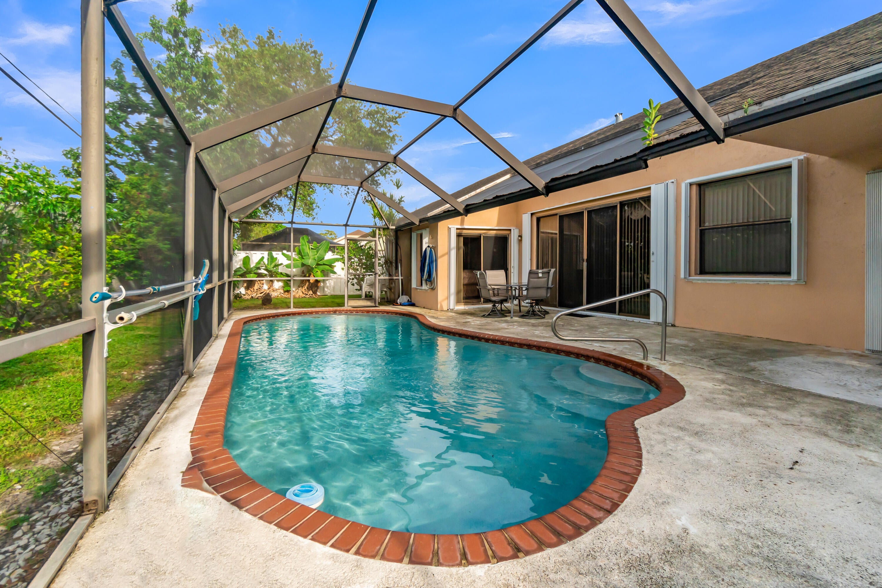 7365 NW 54TH Court