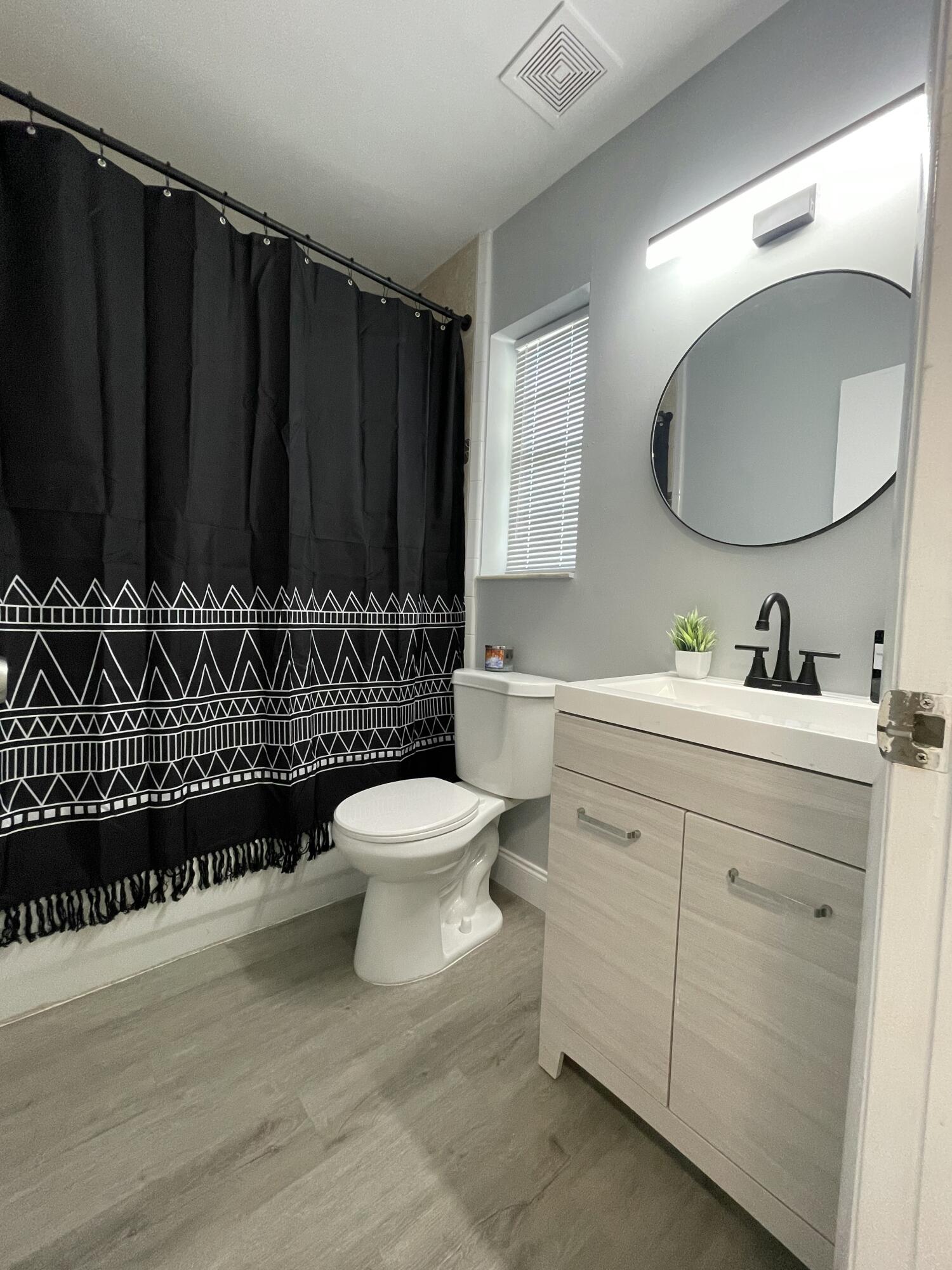 HALLANDALE PARK NO 2 - Residential Lease