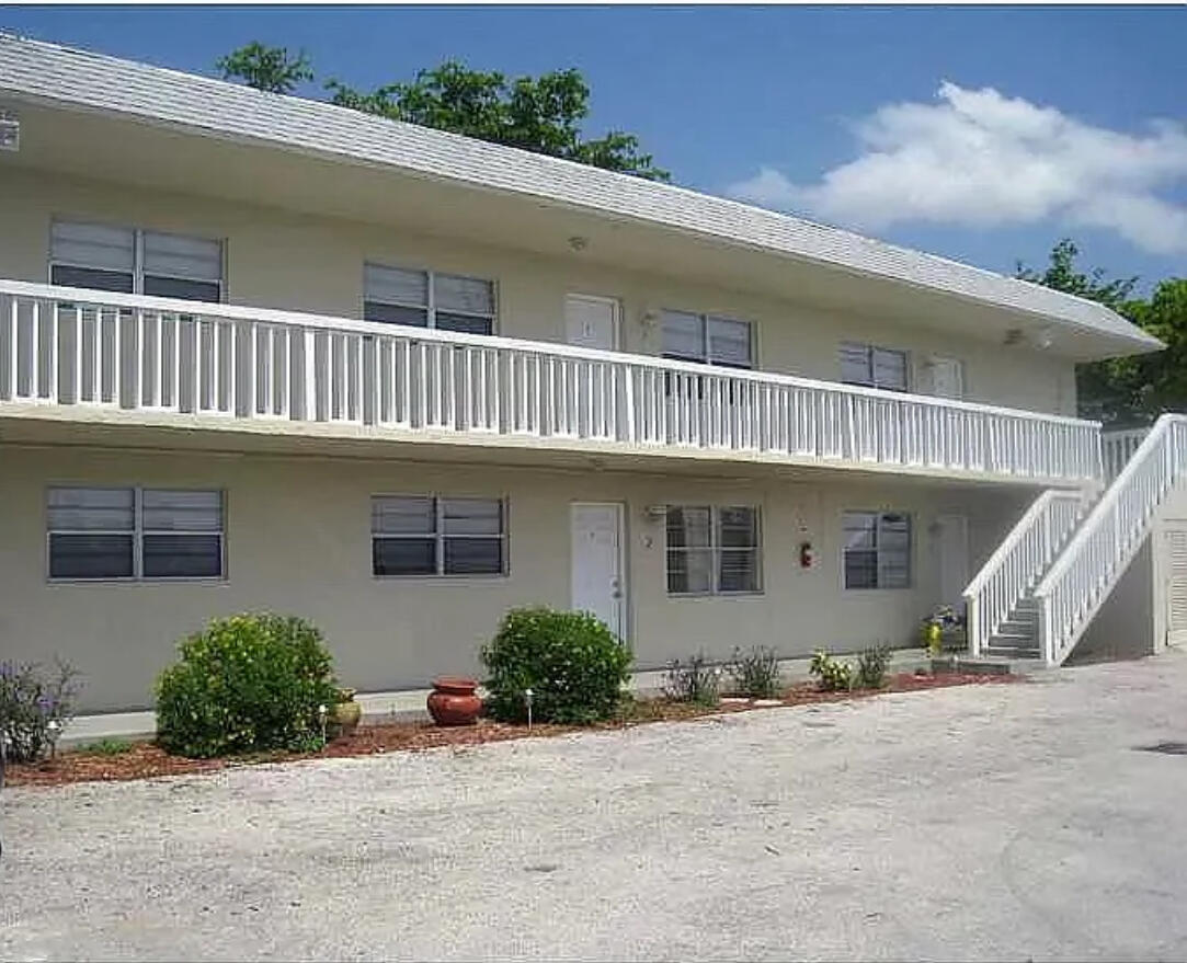 HALLANDALE PARK NO 2 - Residential Lease