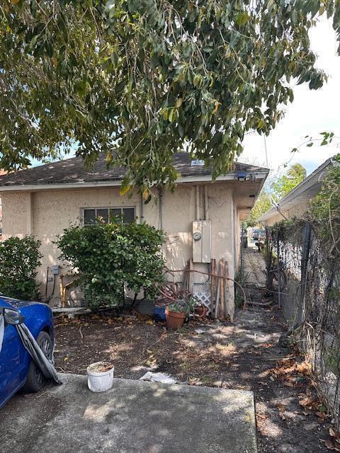 LAKE WORTH TOWN OF - Residential