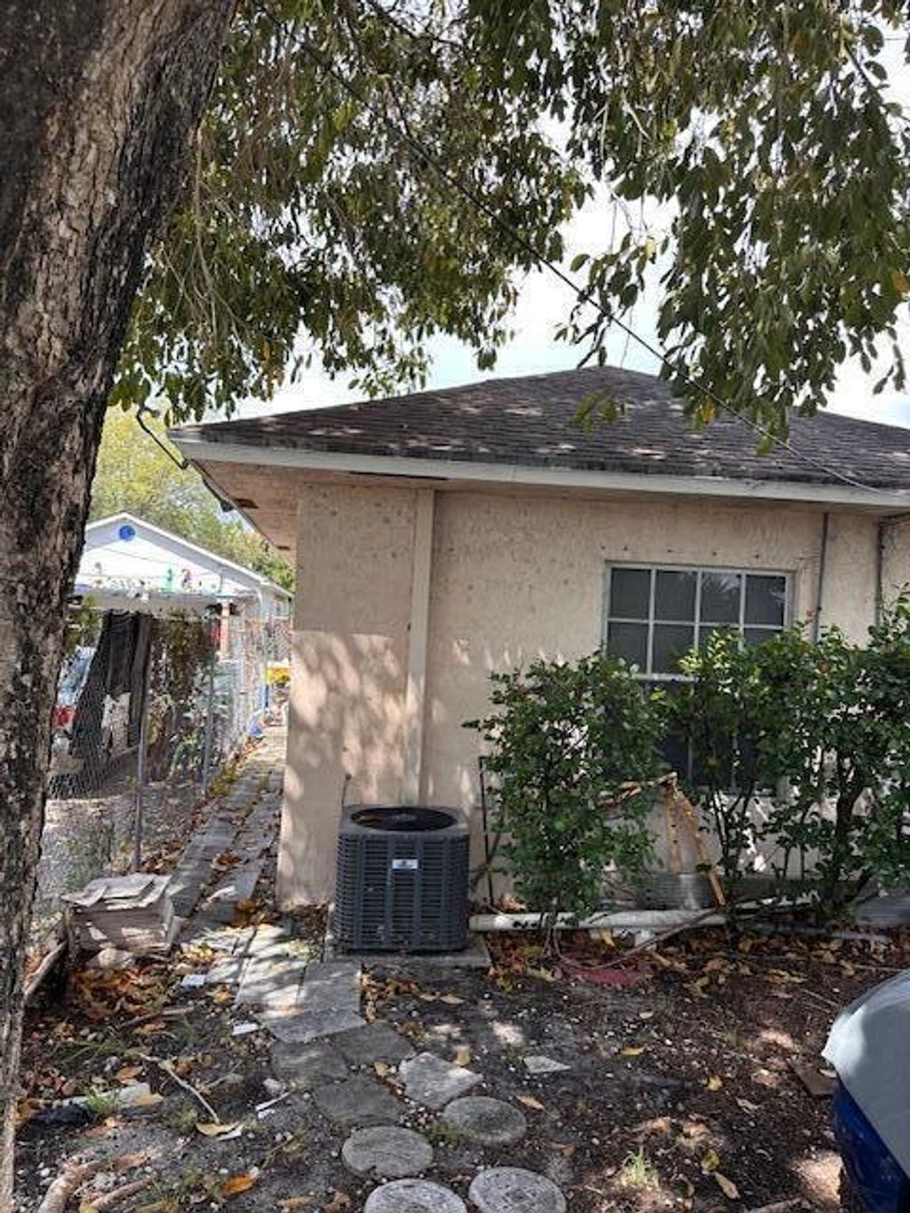 Photo of 518 S E Street, Lake Worth Beach, FL 33460 (MLS # B26004762)