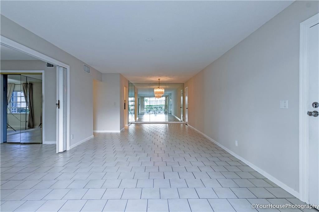 Bay Colony Club - Residential