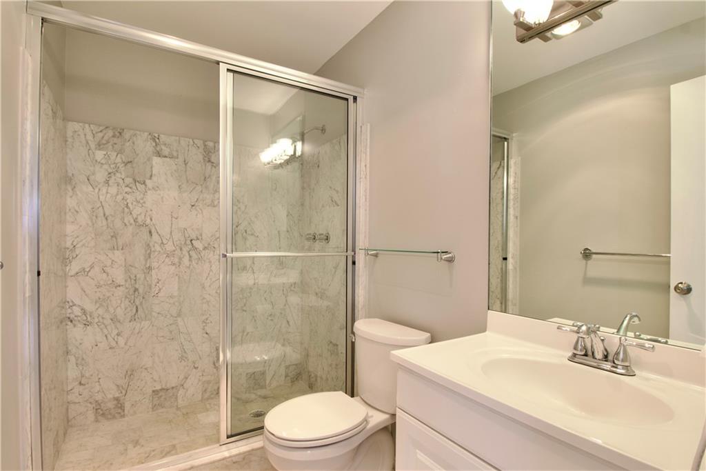 Bay Colony Club - Residential