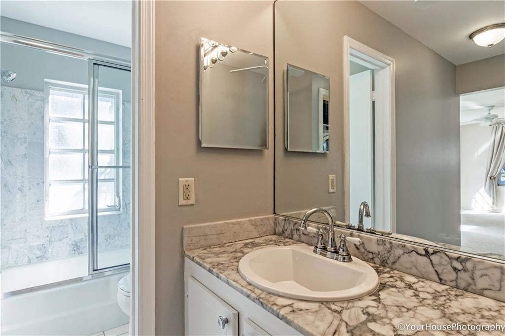 Bay Colony Club - Residential