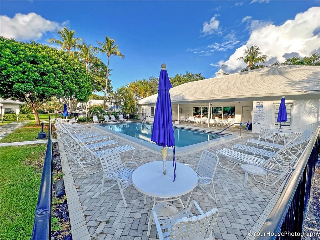 Bay Colony Club - Residential