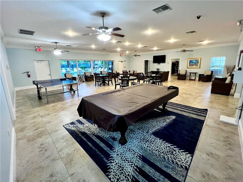 Bay Colony Club - Residential