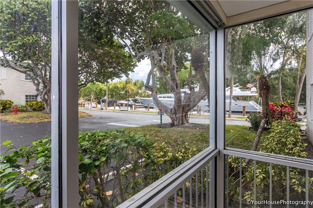 Bay Colony Club - Residential
