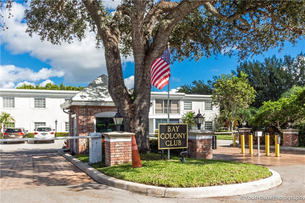 Bay Colony Club - Residential