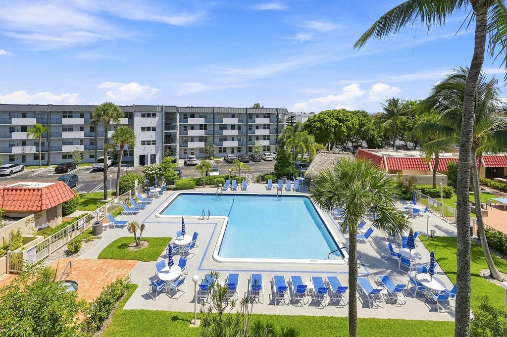 Photo of 777 S FEDERAL Highway #RP602, Pompano Beach, FL 33062 (MLS # B26065550)