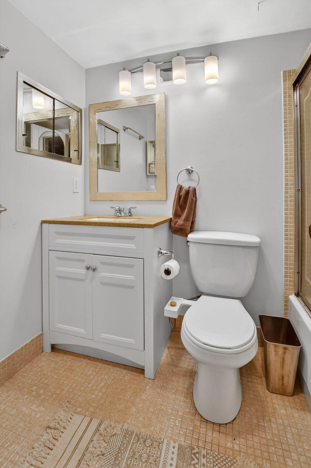 OAKRIDGE Q CONDO - Residential