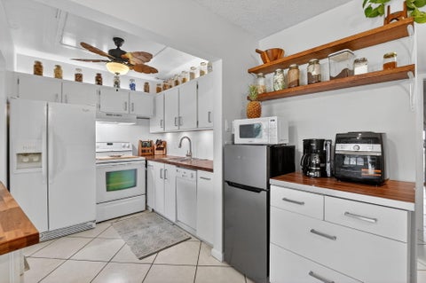 Tiny photo for 290 Oakridge Q #290, Deerfield Beach, FL 33442 (MLS # R11165664)