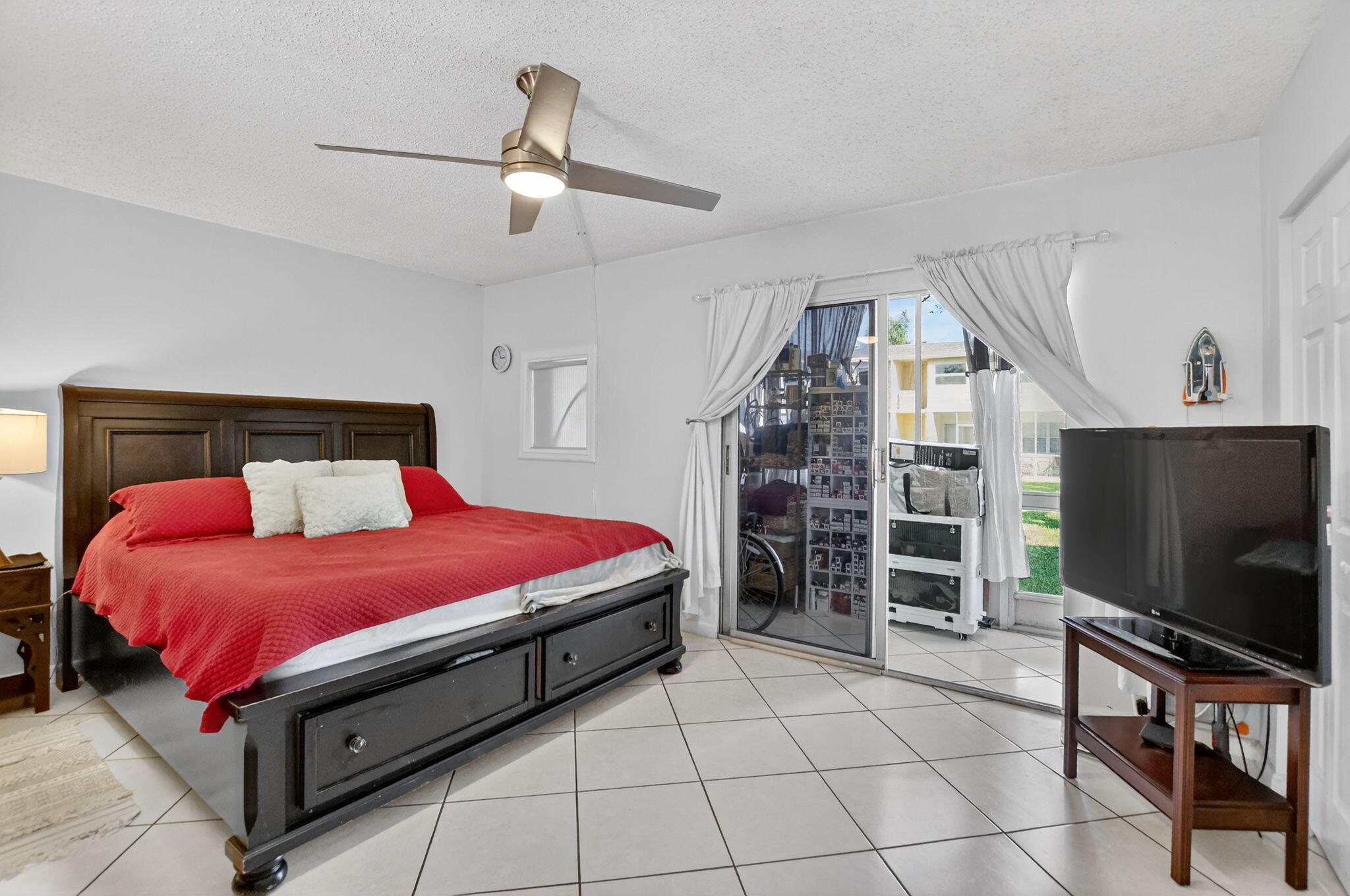 OAKRIDGE Q CONDO - Residential