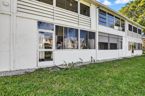 Tiny photo for 290 Oakridge Q #290, Deerfield Beach, FL 33442 (MLS # R11165664)