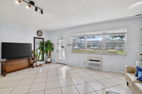Tiny photo for 290 Oakridge Q #290, Deerfield Beach, FL 33442 (MLS # R11165664)