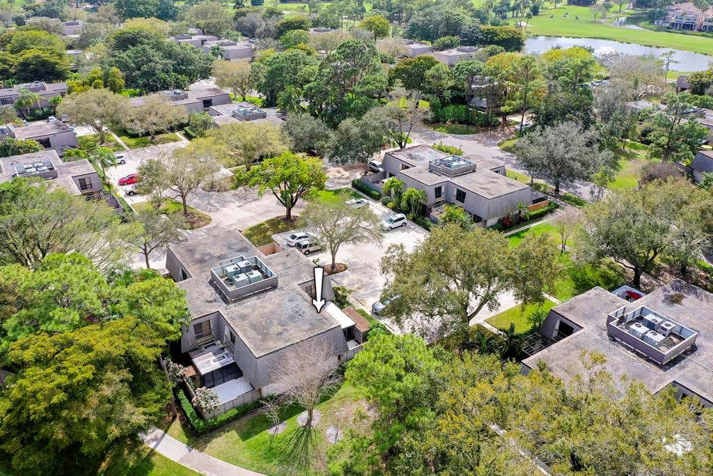 Photo of 1410 14th Terrace, Palm Beach Gardens, FL 33418 (MLS # R10693655)
