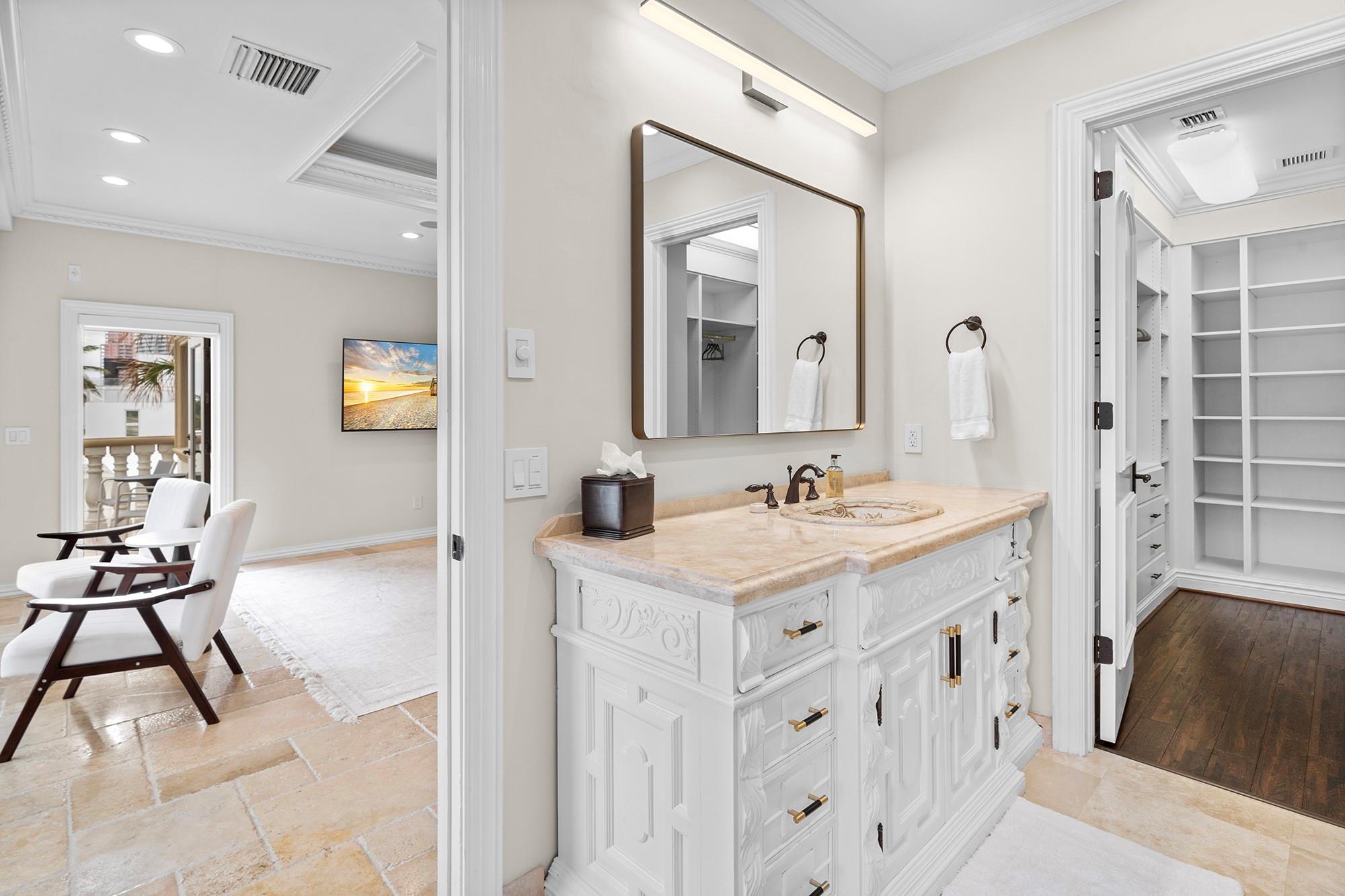 Lauderdale Beach 4-2 B - Residential Lease