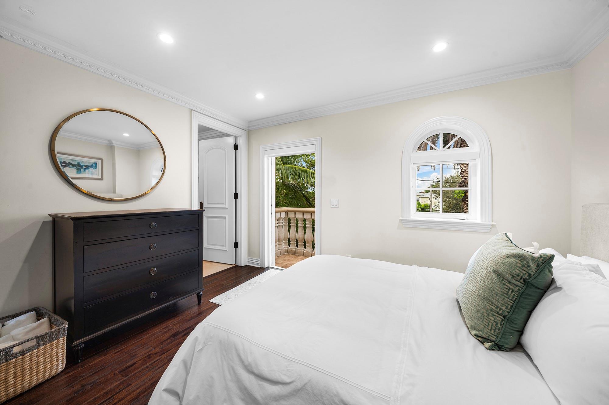 Lauderdale Beach 4-2 B - Residential Lease