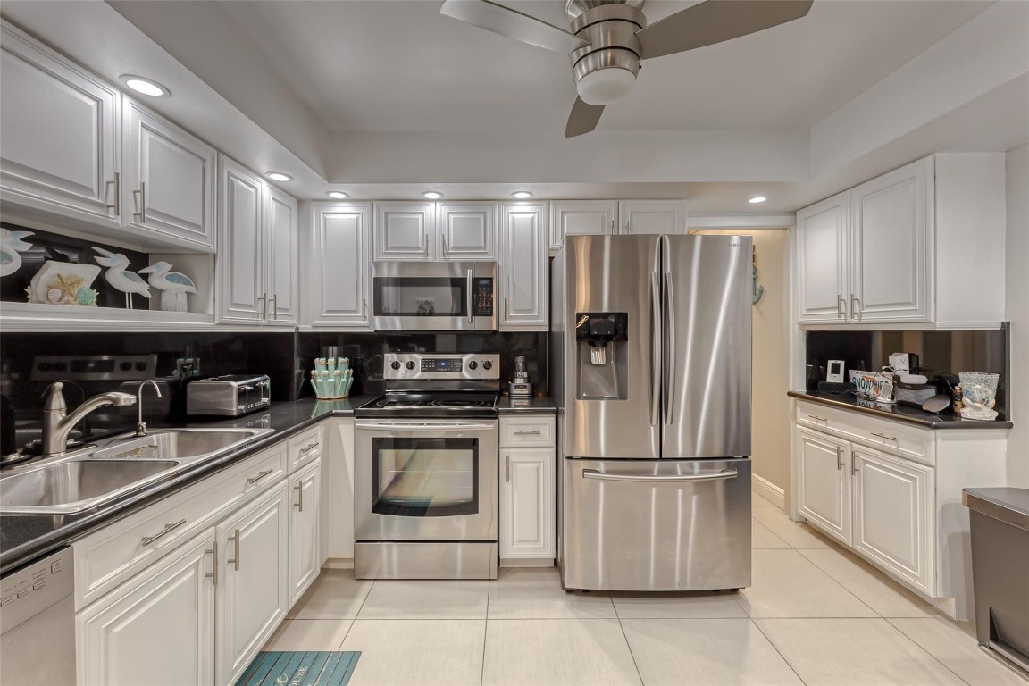 Playa Del Mar Condo - Residential Lease