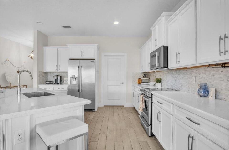 PARK CENTRAL AT CYPRESS KEY - Residential