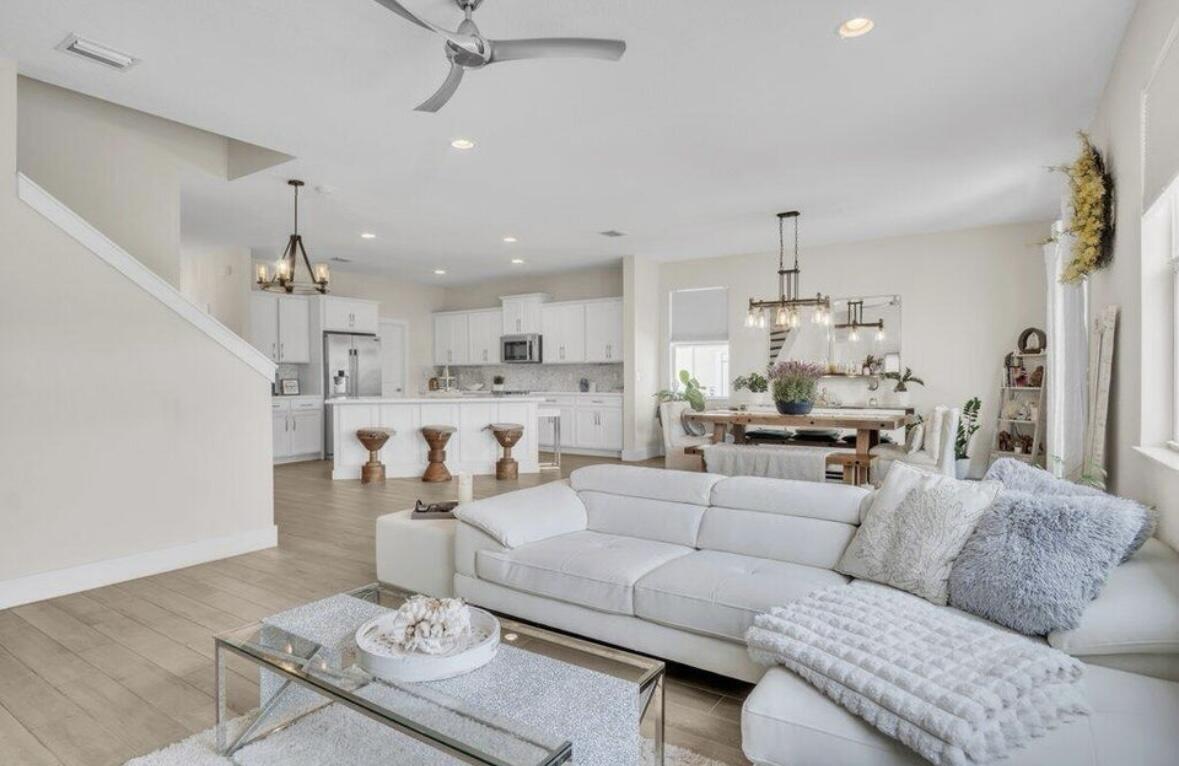 PARK CENTRAL AT CYPRESS KEY - Residential