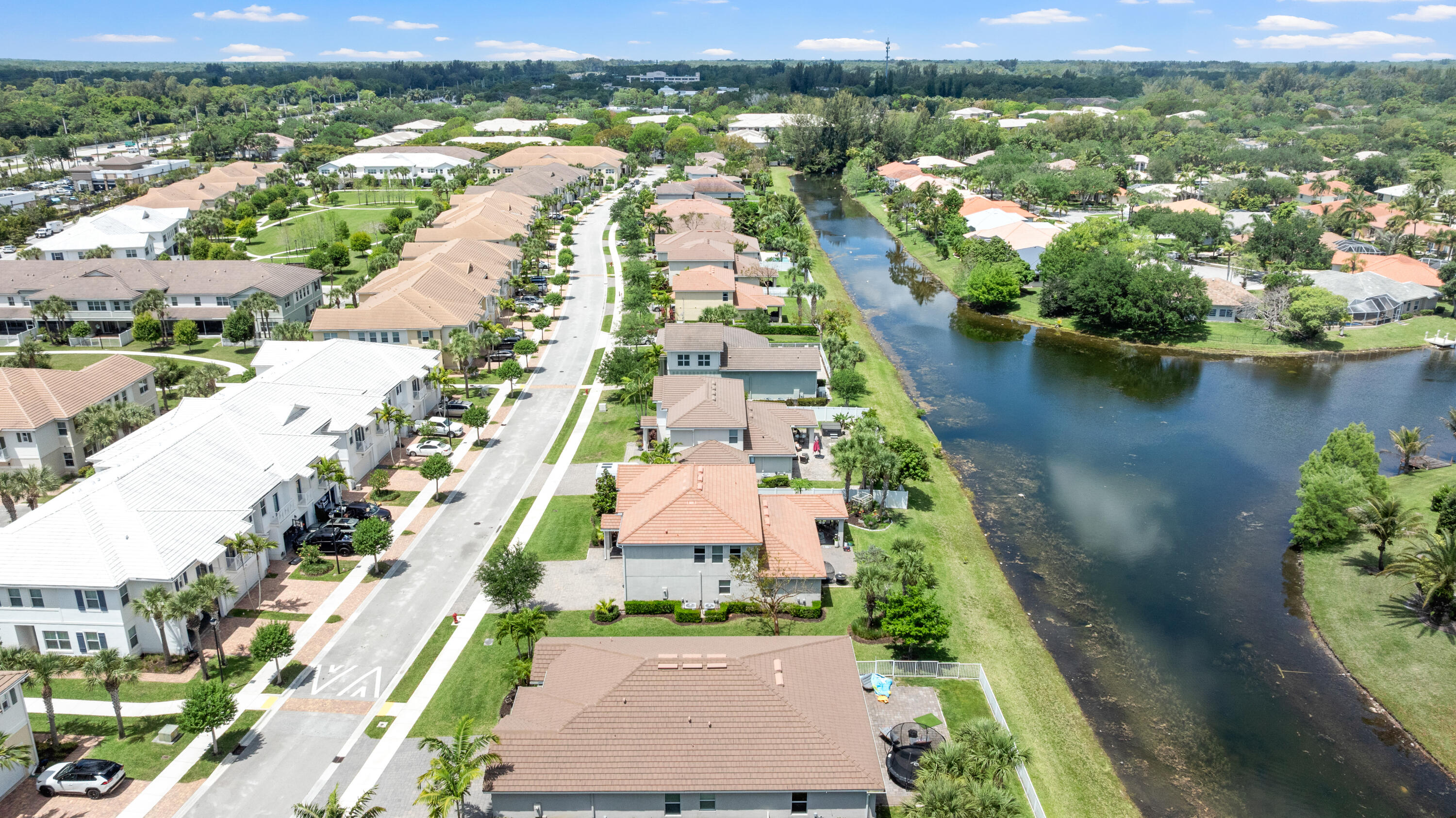 PARK CENTRAL AT CYPRESS KEY - Residential