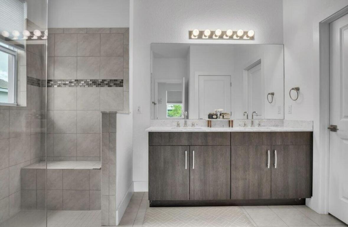 PARK CENTRAL AT CYPRESS KEY - Residential
