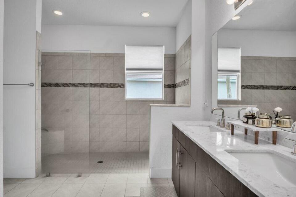 PARK CENTRAL AT CYPRESS KEY - Residential