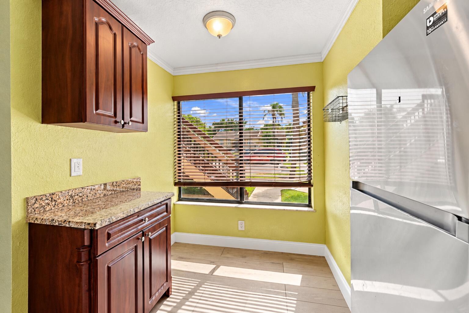 2572 RIVERSIDE Drive 413