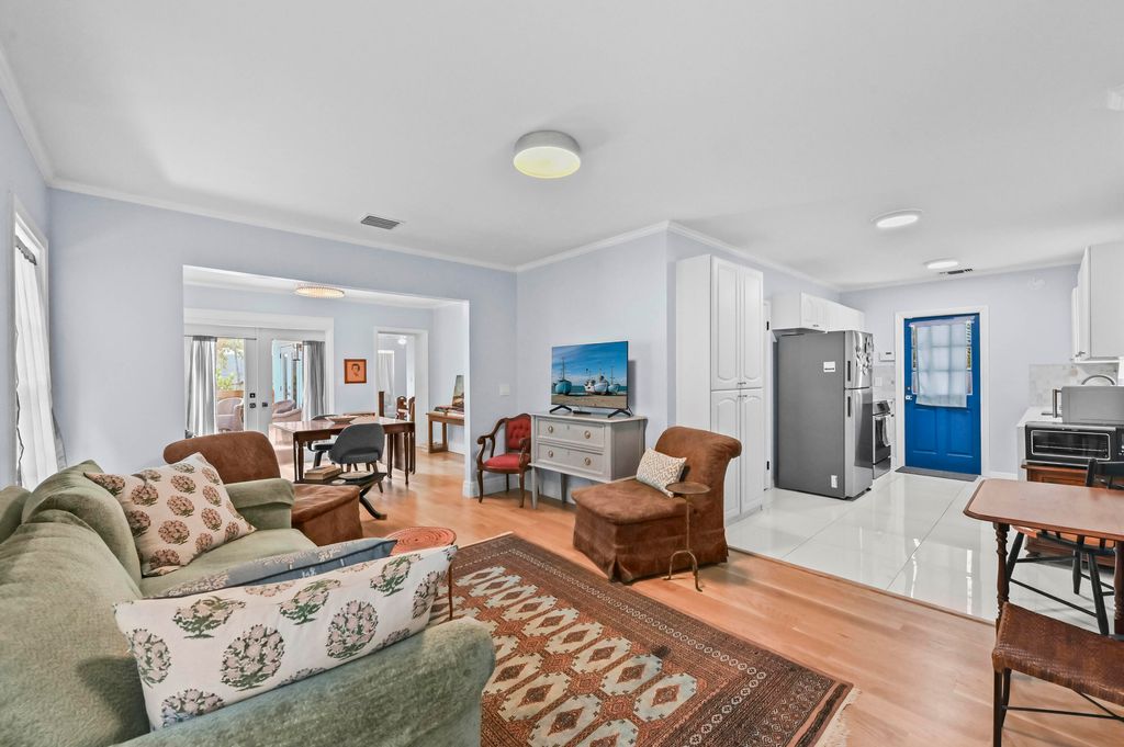 Photo of 604 Ardmore Road, West Palm Beach, FL 33401 (MLS # R11161048)