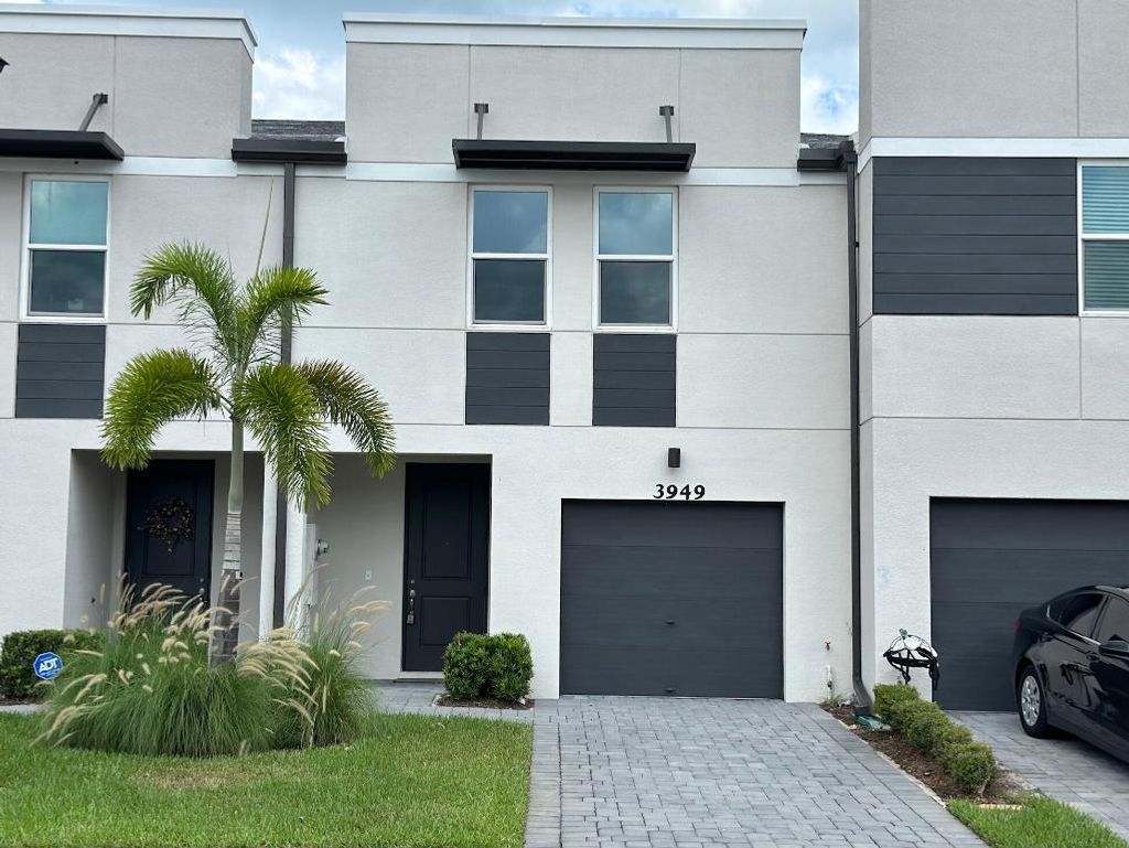 Photo of 3949 SE Mentmore Lane, Stuart, FL 34997 (MLS # R10995012)