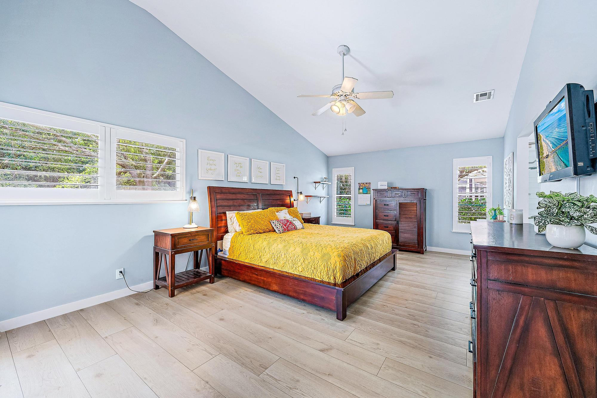 BENT TREE - Residential