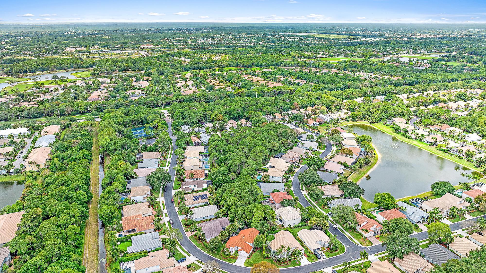BENT TREE - Residential
