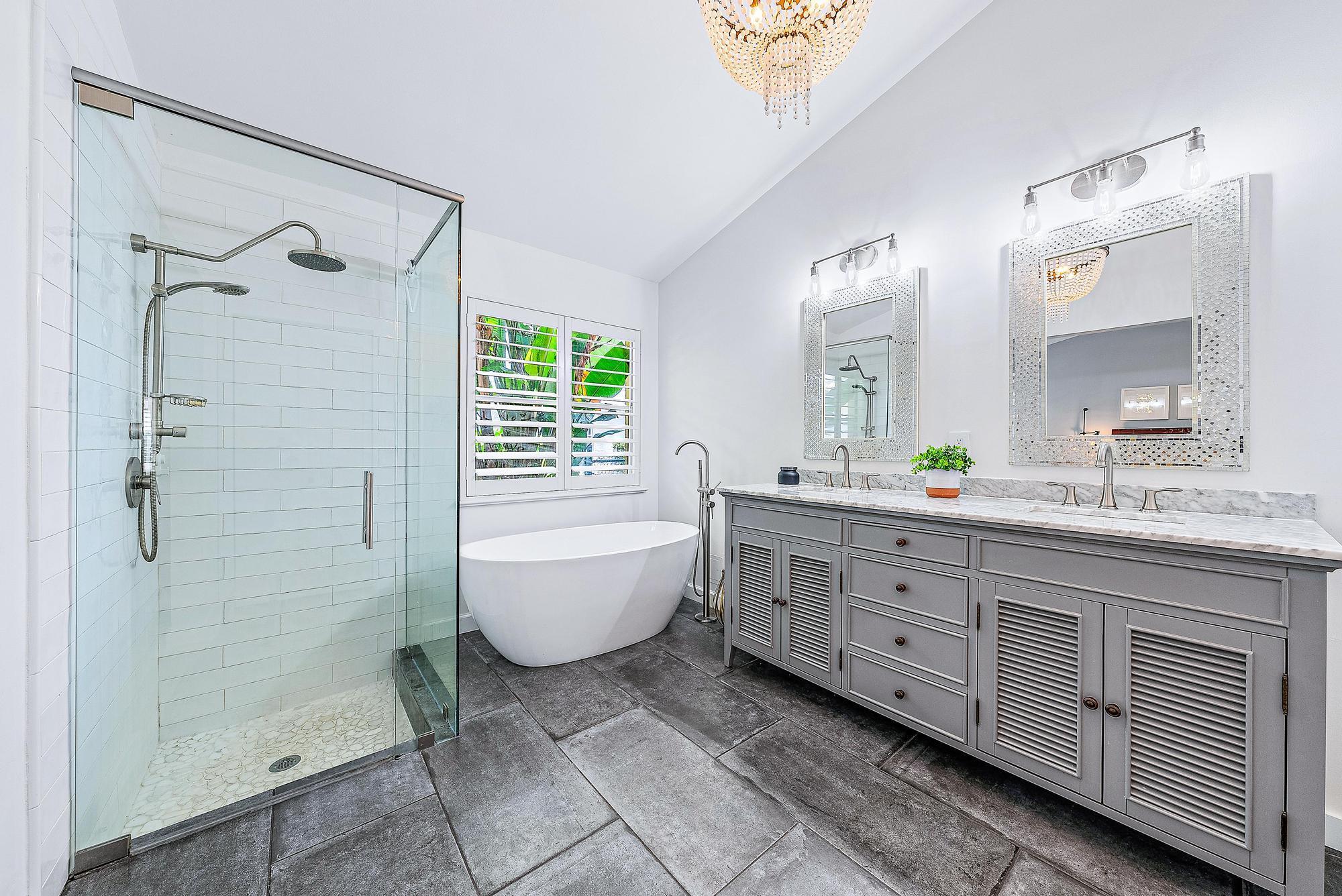 BENT TREE - Residential