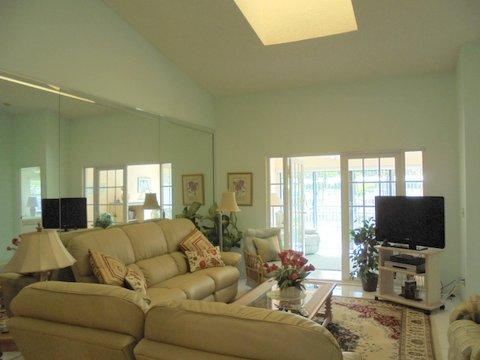 WHISPER WALK - Residential