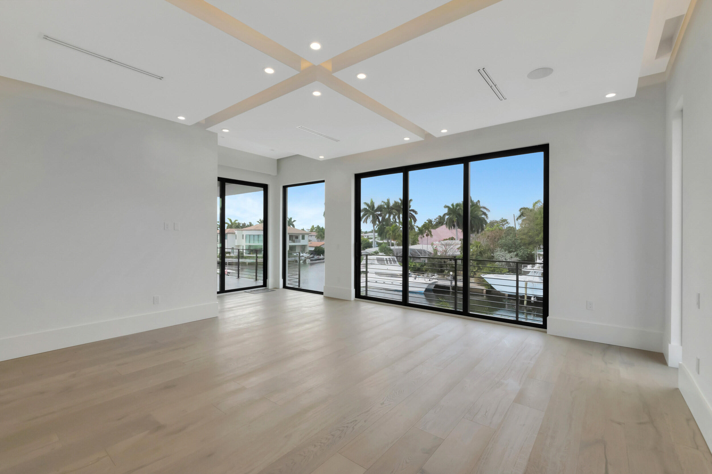 BOCA HARBOUR ISLAND SEC - Residential