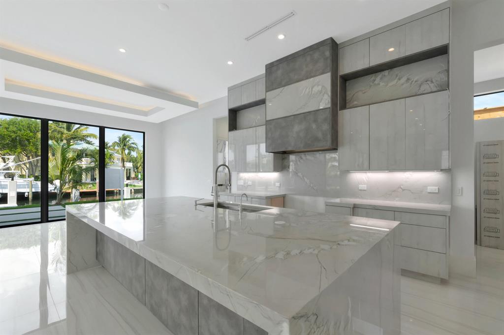 BOCA HARBOUR ISLAND SEC - Residential