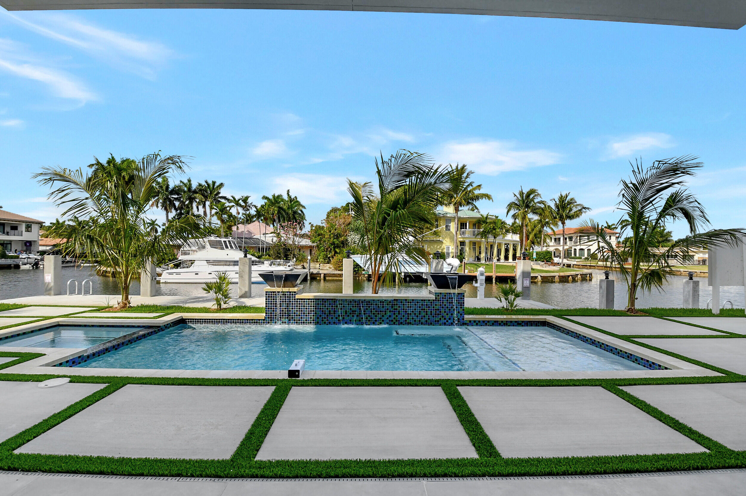 BOCA HARBOUR ISLAND SEC - Residential