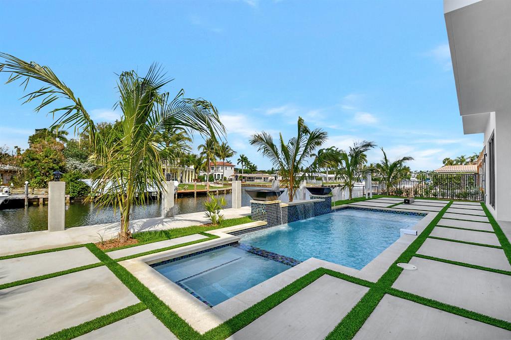 BOCA HARBOUR ISLAND SEC - Residential