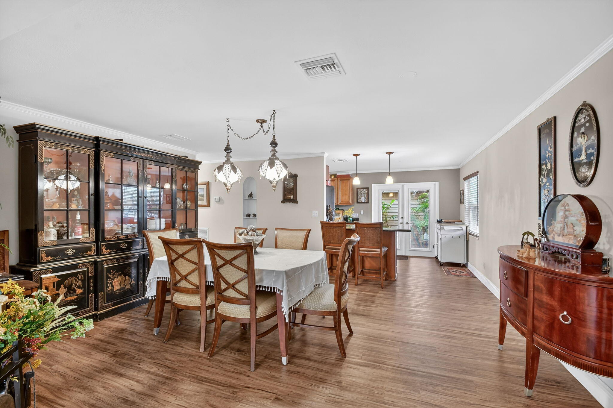 PALM SPRINGS VILLAGE 8 - Residential