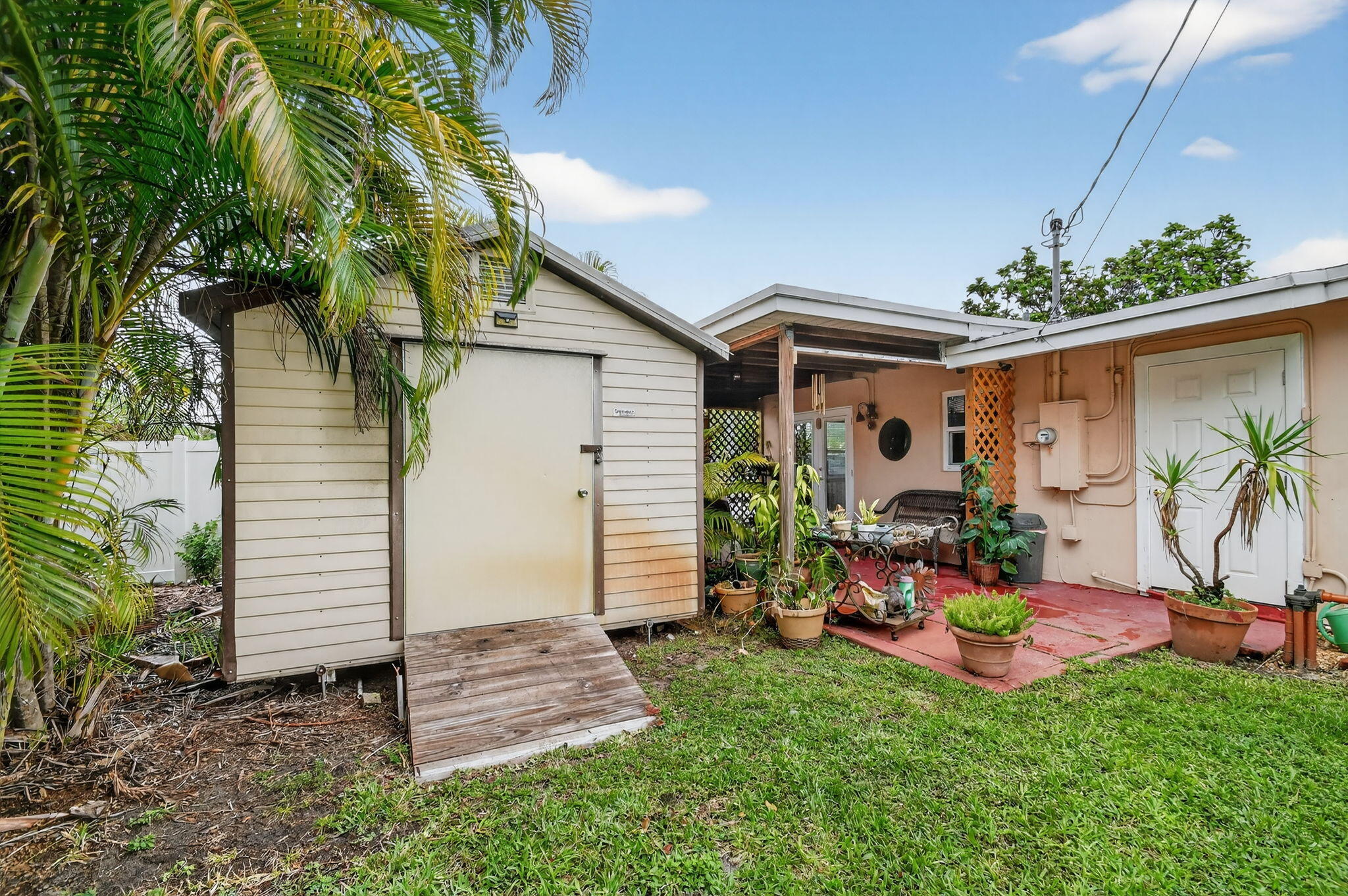 PALM SPRINGS VILLAGE 8 - Residential