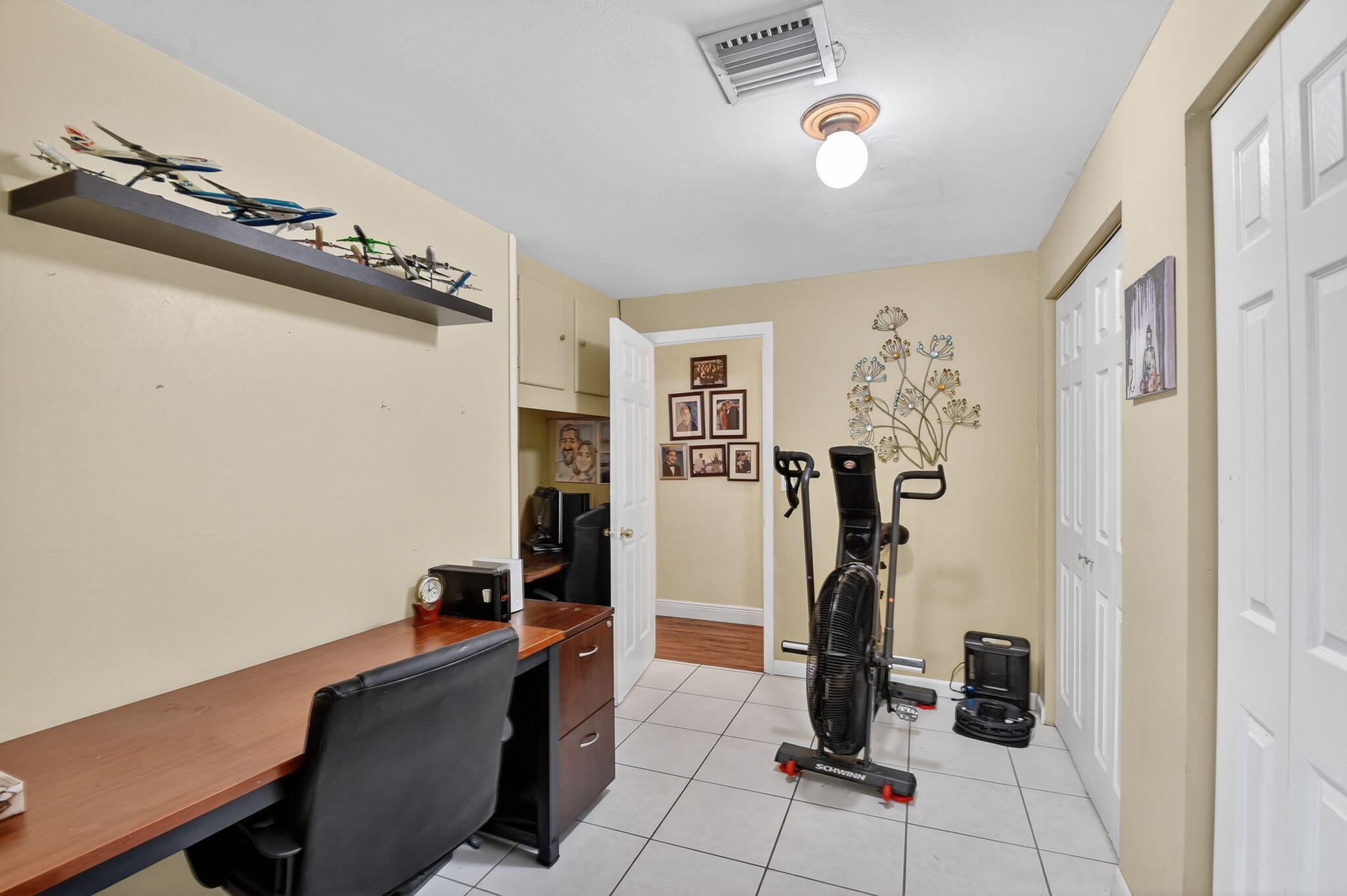 PALM SPRINGS VILLAGE 8 - Residential