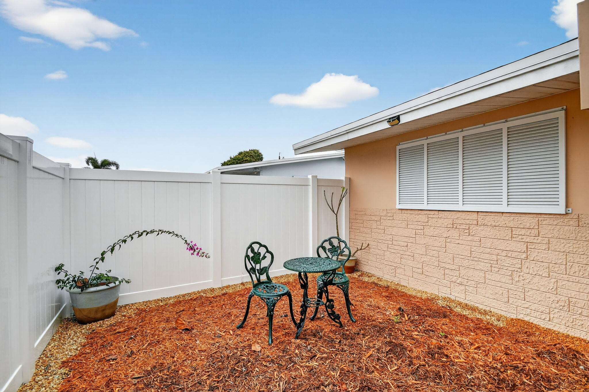 PALM SPRINGS VILLAGE 8 - Residential